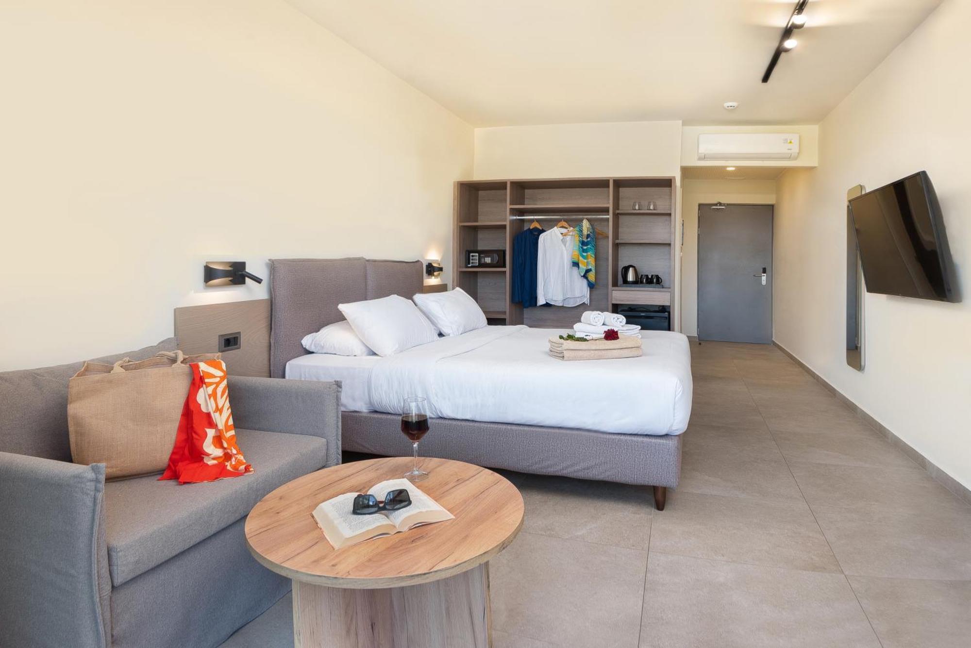 Ixia Dream Hotel - Adults Only Екстериор снимка